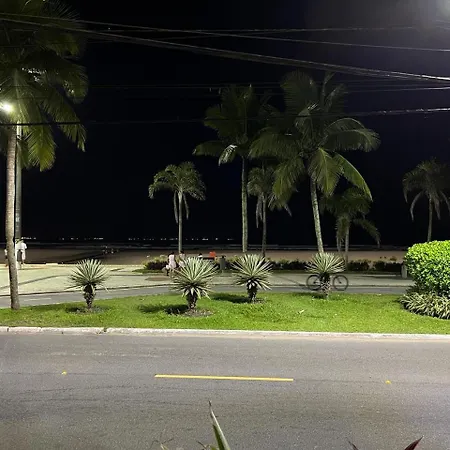 Guilhermina Pe Na Areia Vista Espetacular Praia Grande  Exterior photo